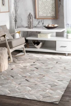 NuLOOM Handmade Cowhide Chanda Area Rug