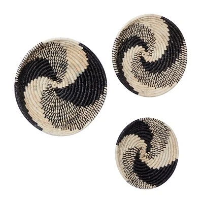 Bohemian Seagrass Plate Handmade Spiral Basket Wall Decor Set Of 3 Black - Olivia & May 7 Bohemian Seagrass Plate Handmade Spiral Basket Wall Decor Set Of 3 Black - Olivia & May - Image 5