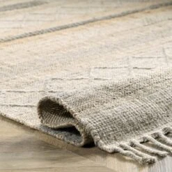NuLOOM Geometric Stripes Wool Tassel Area Rug -Home Improvement Store GUEST 774e6b4f 885a 45c4 ba07 dae66669bf97