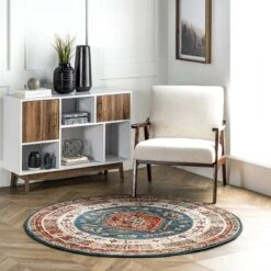 NuLOOM Qiana Emblem Fringe Area Rug