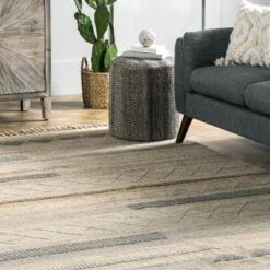 NuLOOM Geometric Stripes Wool Tassel Area Rug -Home Improvement Store GUEST a74742a4 2e76 4b88 8e78 4eea8bac7555